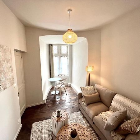 Les Suites De La Tour D'Embas Vitre  Luaran gambar
