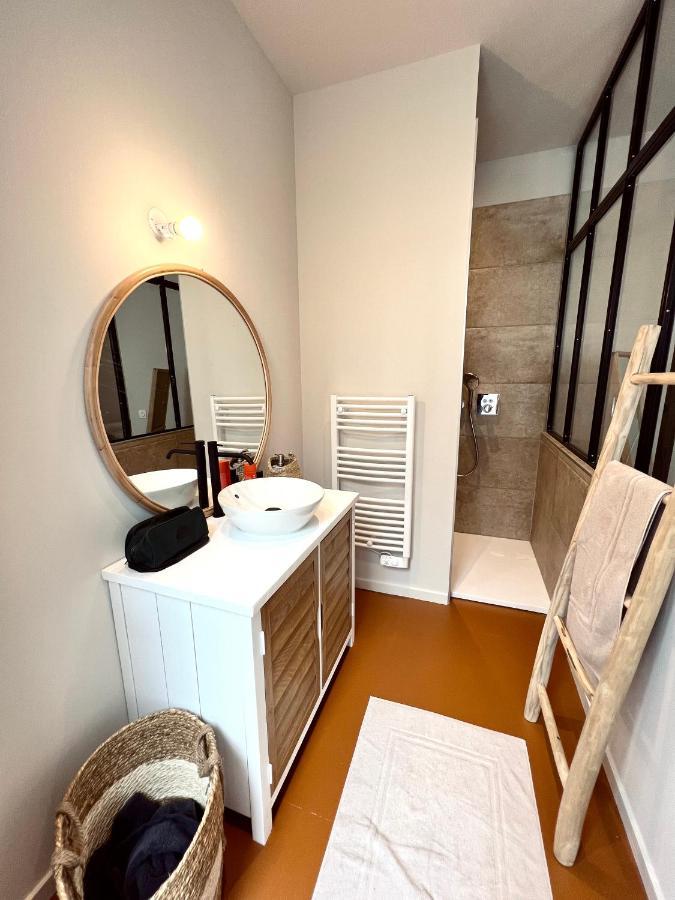 Les Suites De La Tour D'Embas Vitre  Luaran gambar
